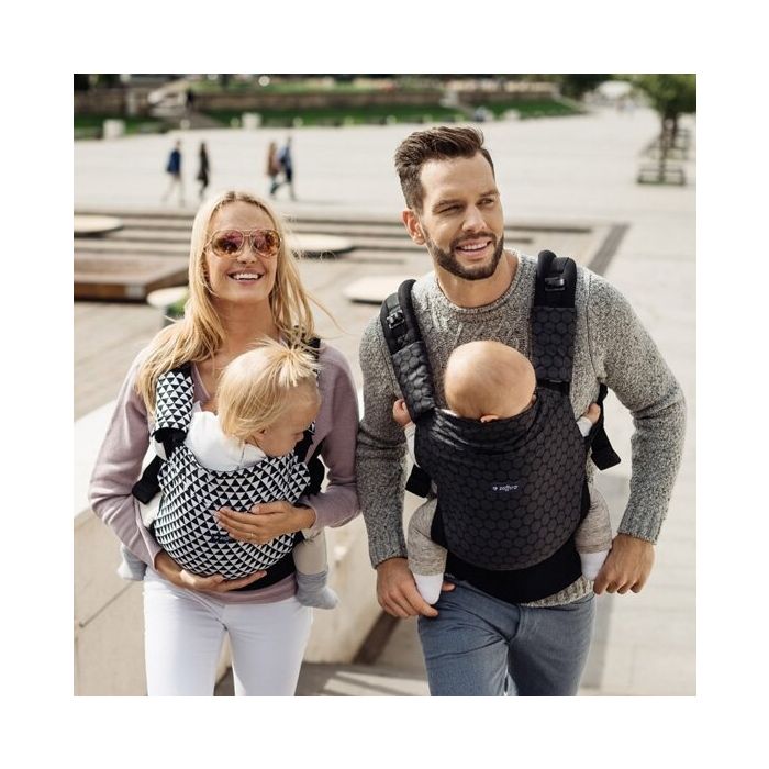 Zaffiro nešioklė ergonominė, juoda - balta, Care