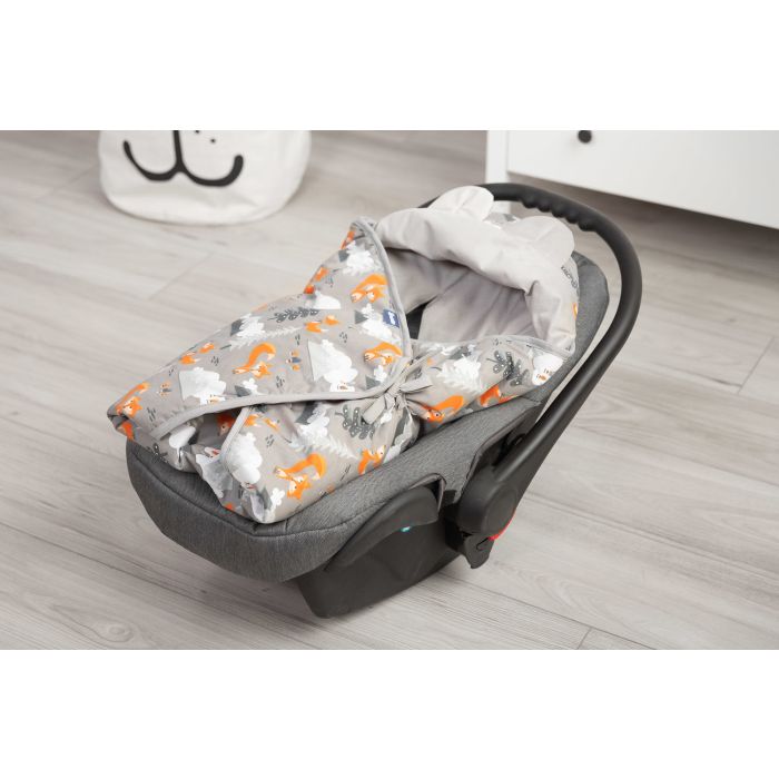 Autosēdeklīša guļammaiss "Mountains high" 90x90 cm 