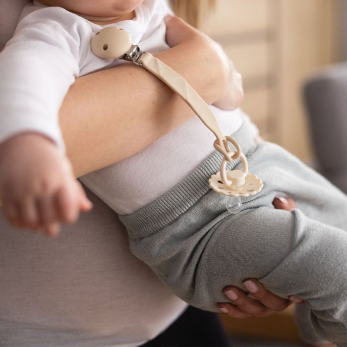 Babyono čiulptuko laikiklis silikoninis rožinis 1469/01