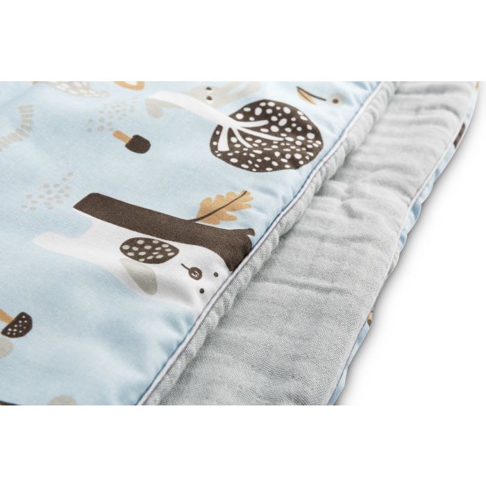 Muslino ir medvilnės pledukas ir pagalvė kūdikiui "Friends" melsvas 