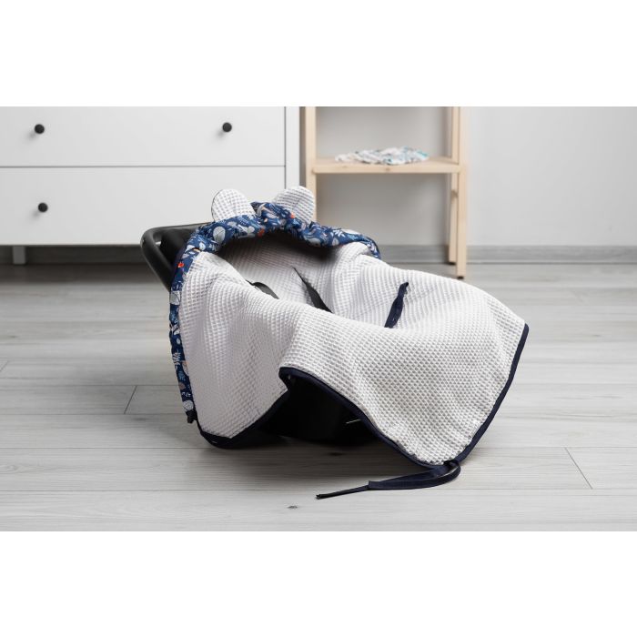 Pledas kūdikio automobilinei kėdutei 