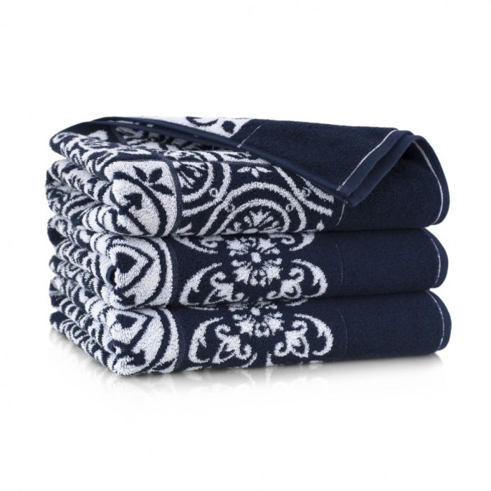 Rankšluostis "Nicola" 140x70 cm